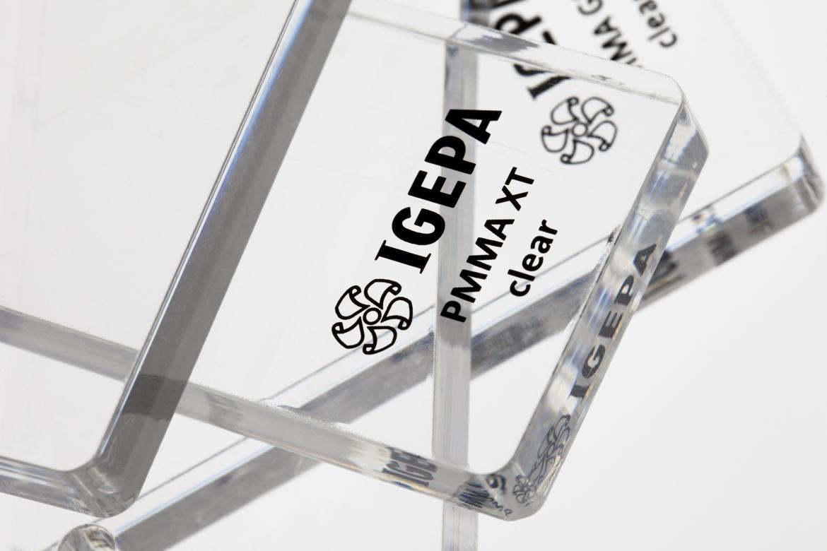 Plaque de plexiglass transparent 2 mm - Plexi PMMA XT Transparent